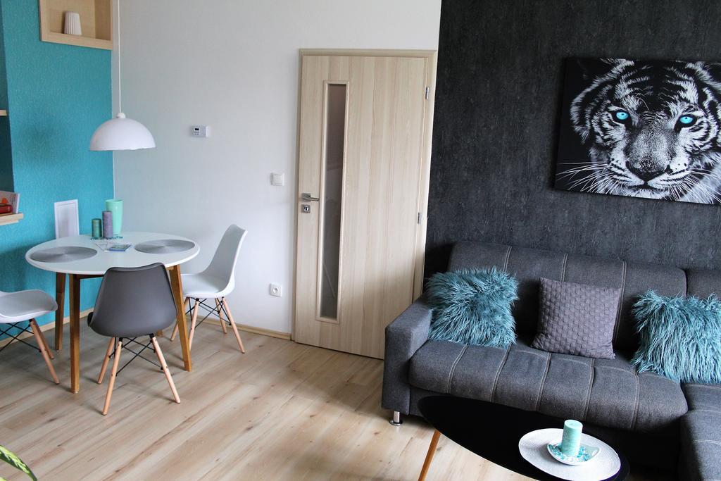 Apartman Doma Jicin Luaran gambar